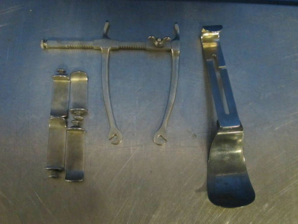 MUELLER Urology Millians Retractor