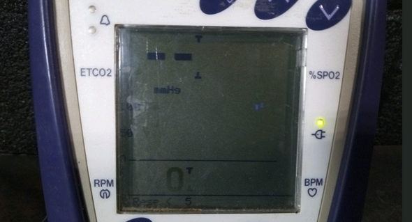 SMITHS 8400 PATIENT MONITOR